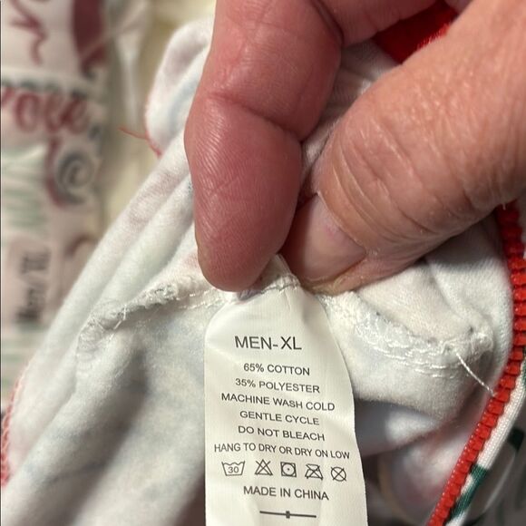 Amazon Red and White Festive Pajama Set - Picture 4 of 6